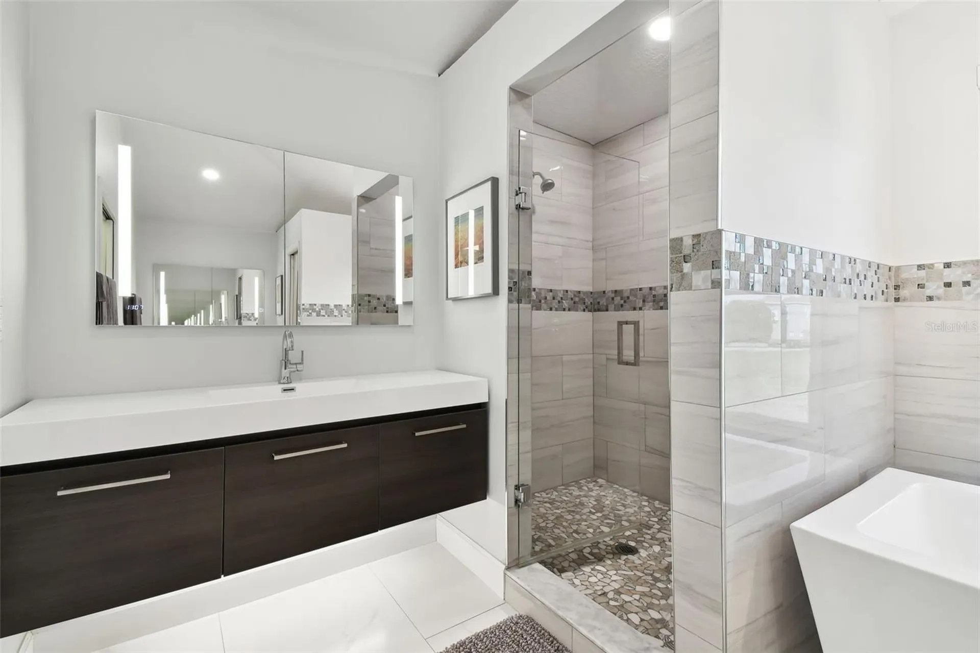 21 Crescent Place S St Petersburg FL 33711