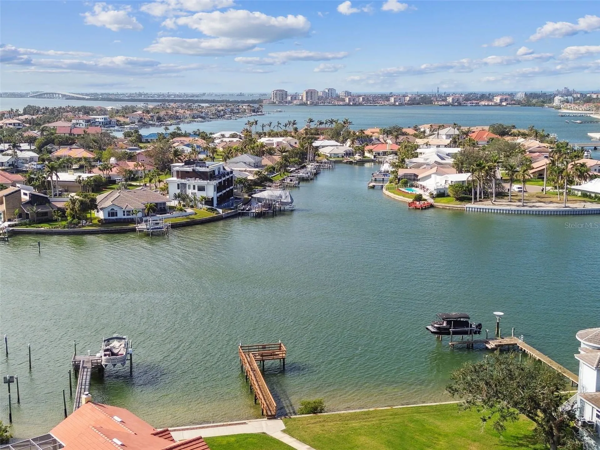 21 Crescent Place S St Petersburg FL 33711
