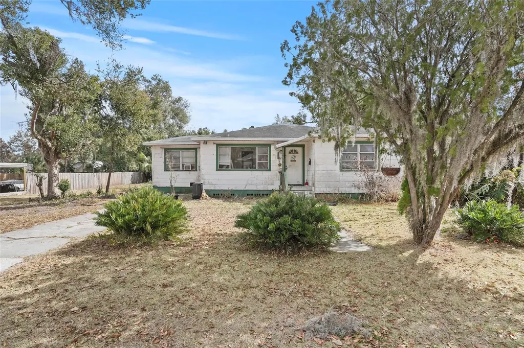 13750 13th Street Dade City FL 33525