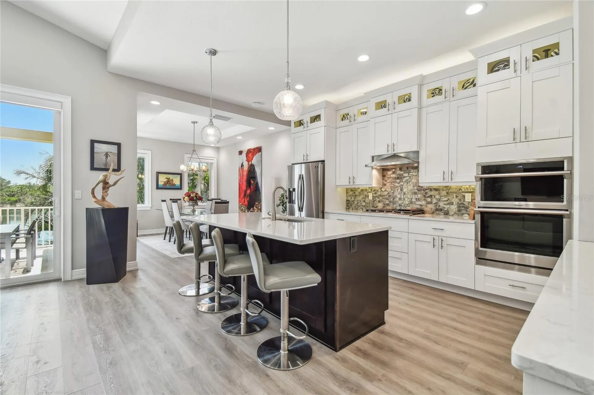 17 Franklin Court S St Petersburg FL 33711