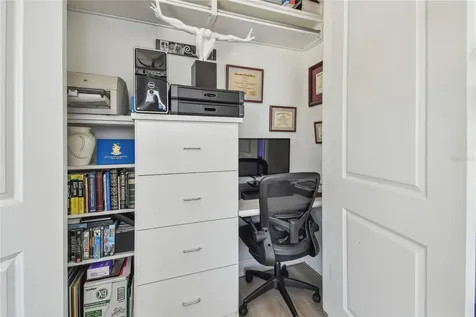 17 Franklin Court S St Petersburg FL 33711