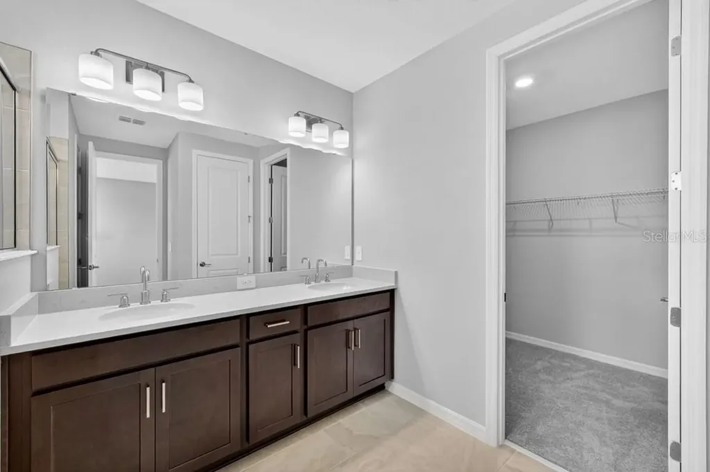 5166 Goldfinch Drive St Cloud FL 34771