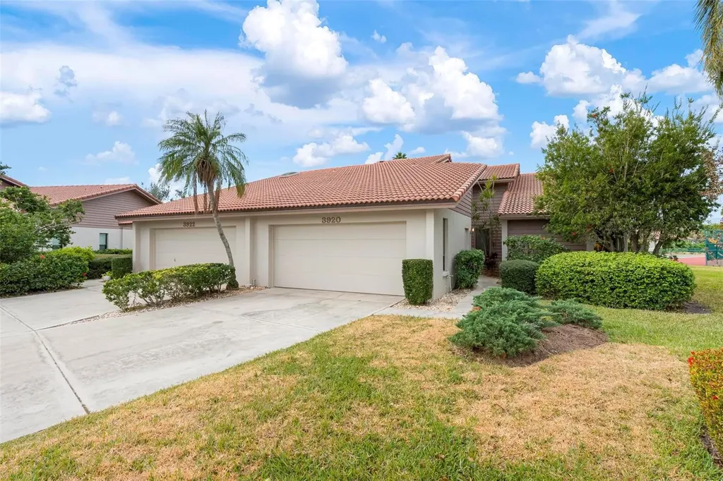 3920 Wilshire Court Sarasota FL 34238