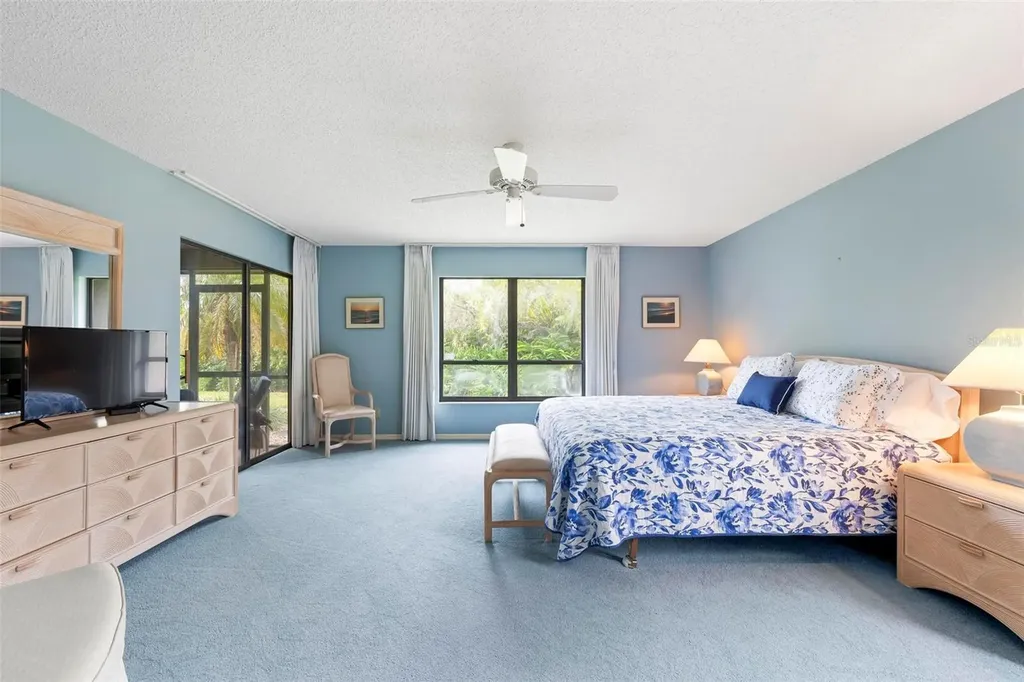 3920 Wilshire Court Sarasota FL 34238