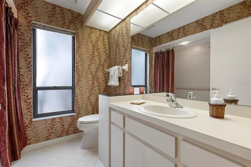 3920 Wilshire Court Sarasota FL 34238