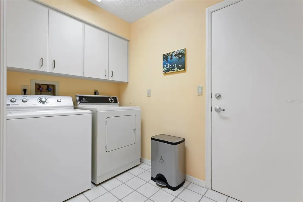 3920 Wilshire Court Sarasota FL 34238