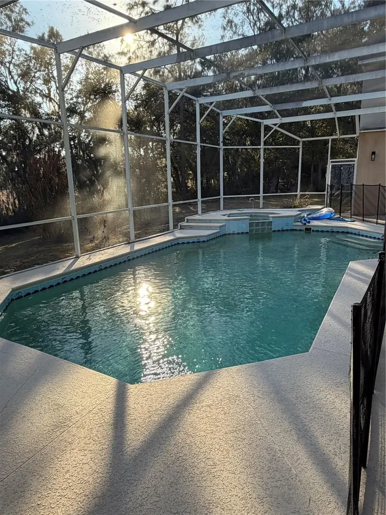 218 Piney Woods Apopka FL 32703