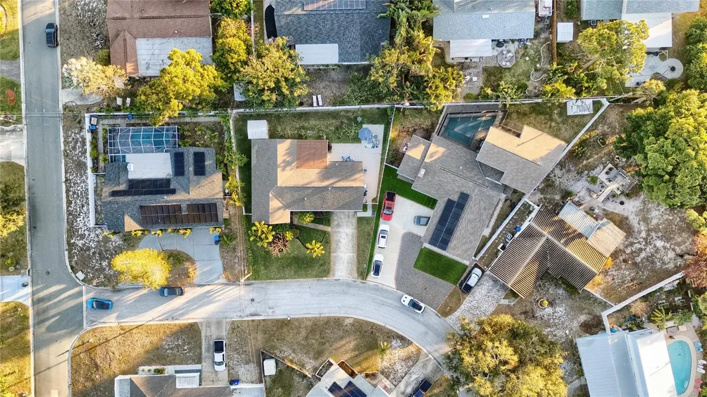 1832 69th Avenue S St Petersburg FL 33712