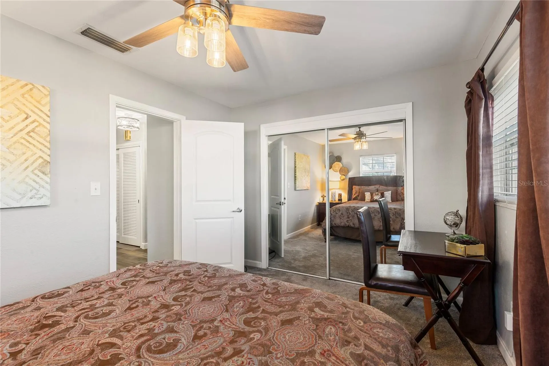 1832 69th Avenue S St Petersburg FL 33712