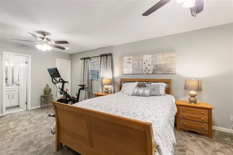 1832 69th Avenue S St Petersburg FL 33712