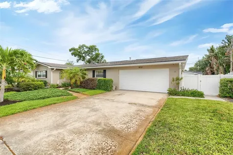 1832 69th Avenue S St Petersburg FL 33712