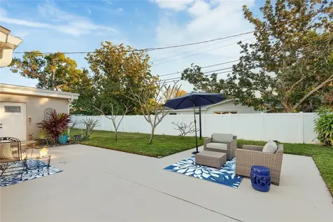 1832 69th Avenue S St Petersburg FL 33712
