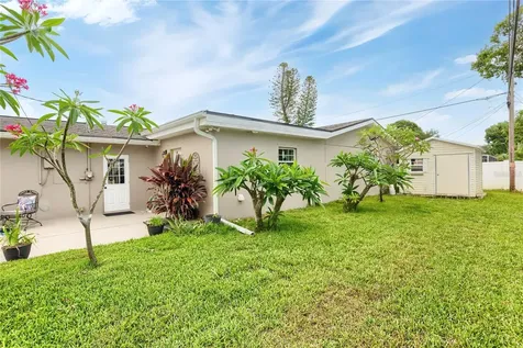 1832 69th Avenue S St Petersburg FL 33712