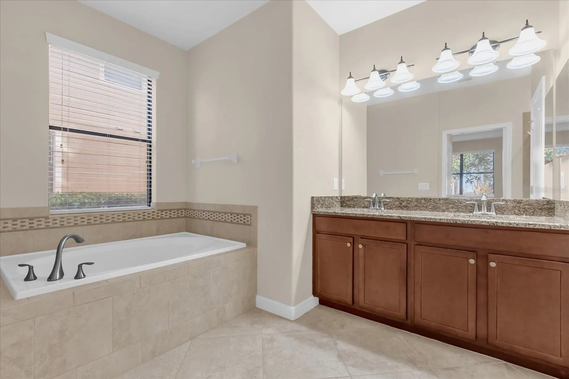 8933 Azalea Sands Lane Davenport FL 33896