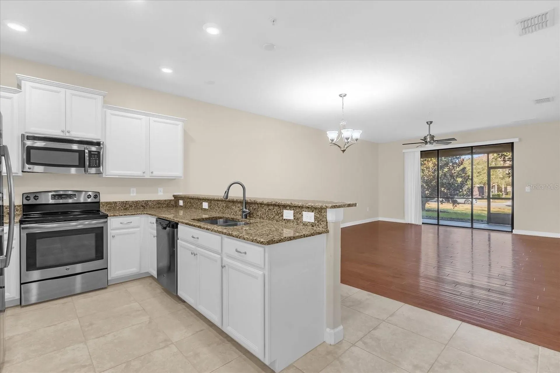 8933 Azalea Sands Lane Davenport FL 33896