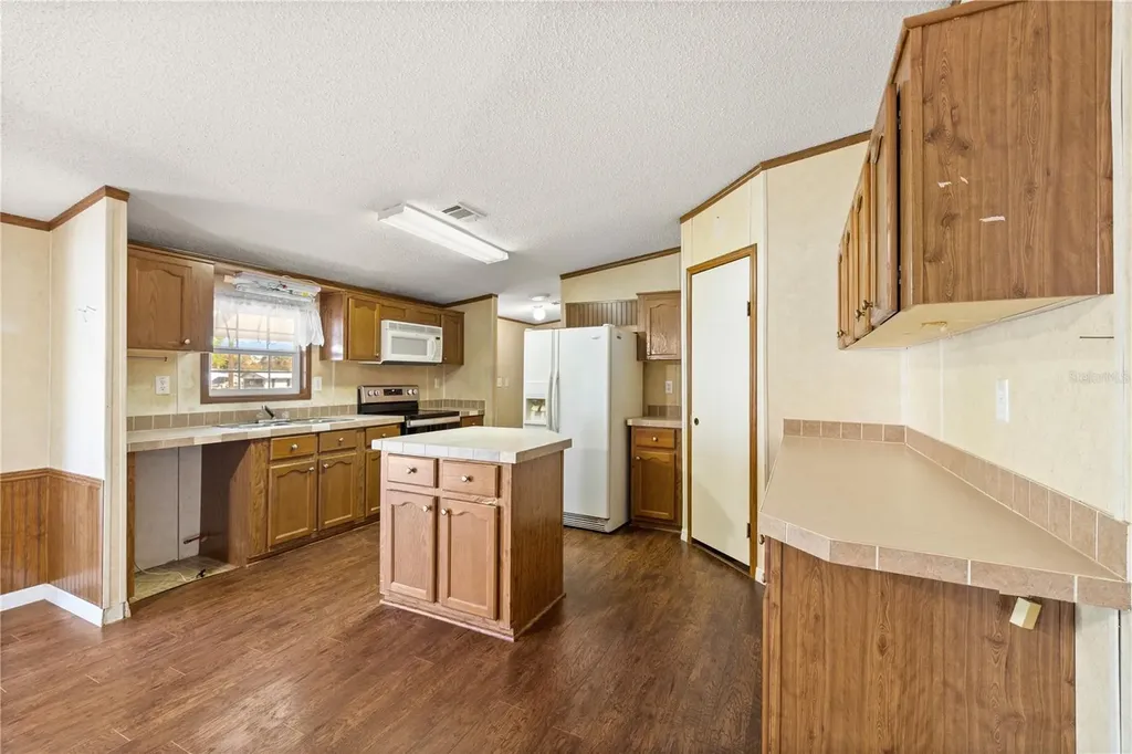 32443 Memory Lane Leesburg FL 34788
