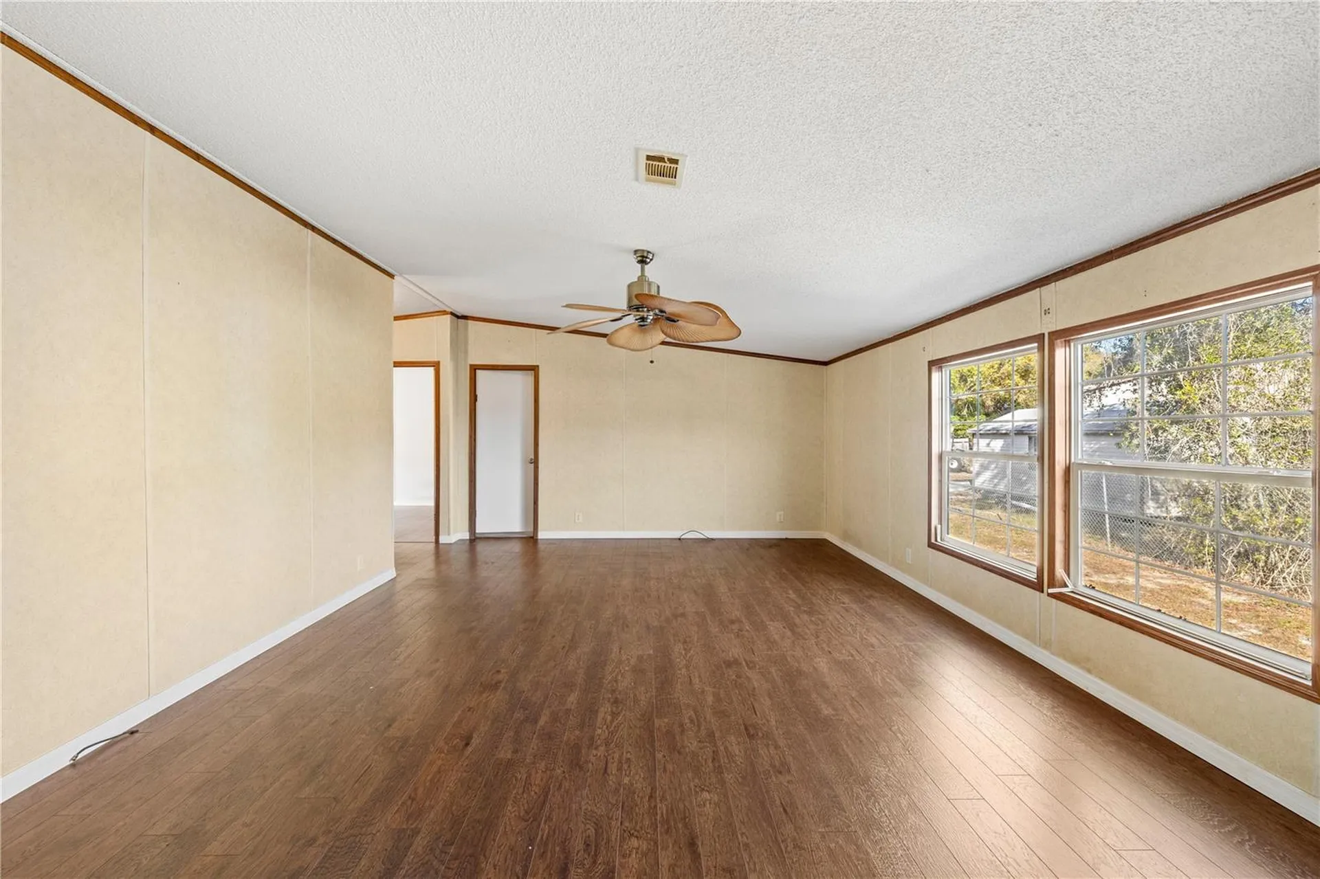 32443 Memory Lane Leesburg FL 34788