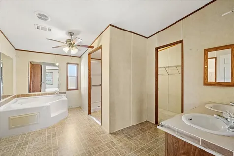 32443 Memory Lane Leesburg FL 34788