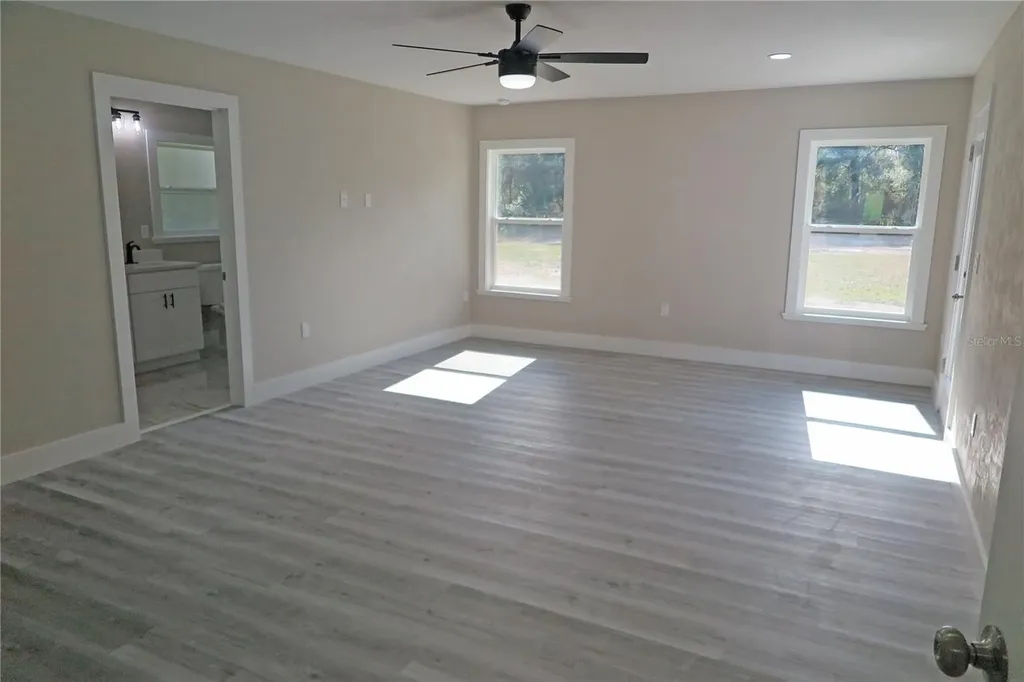 21315 NE 35th Place Hawthorne FL 32640
