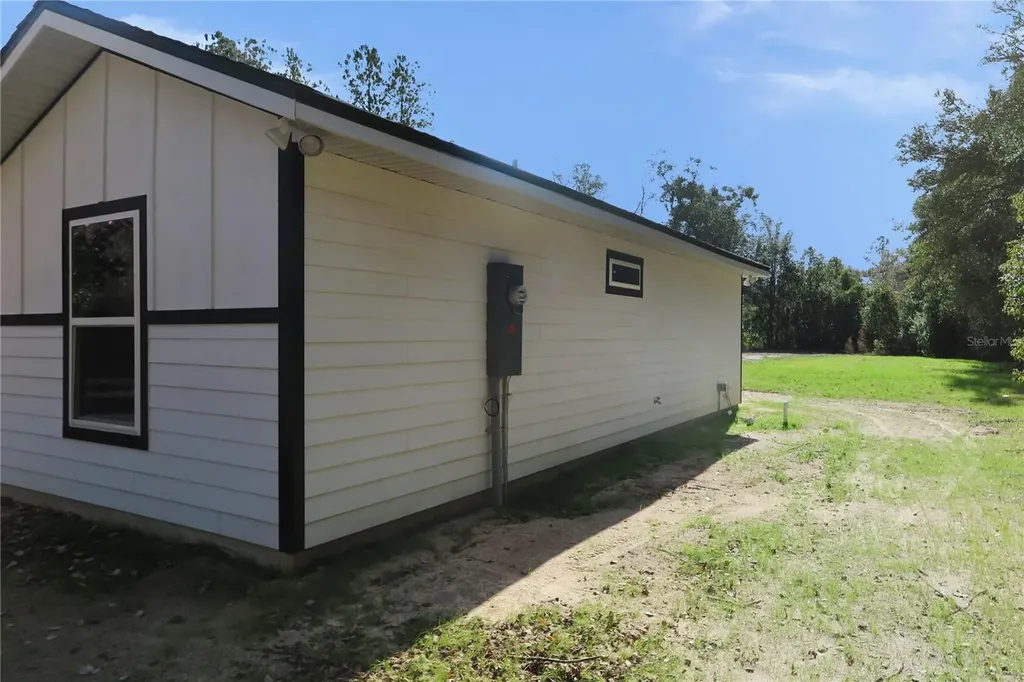 21315 NE 35th Place Hawthorne FL 32640