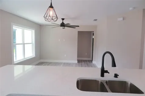 21315 NE 35th Place Hawthorne FL 32640