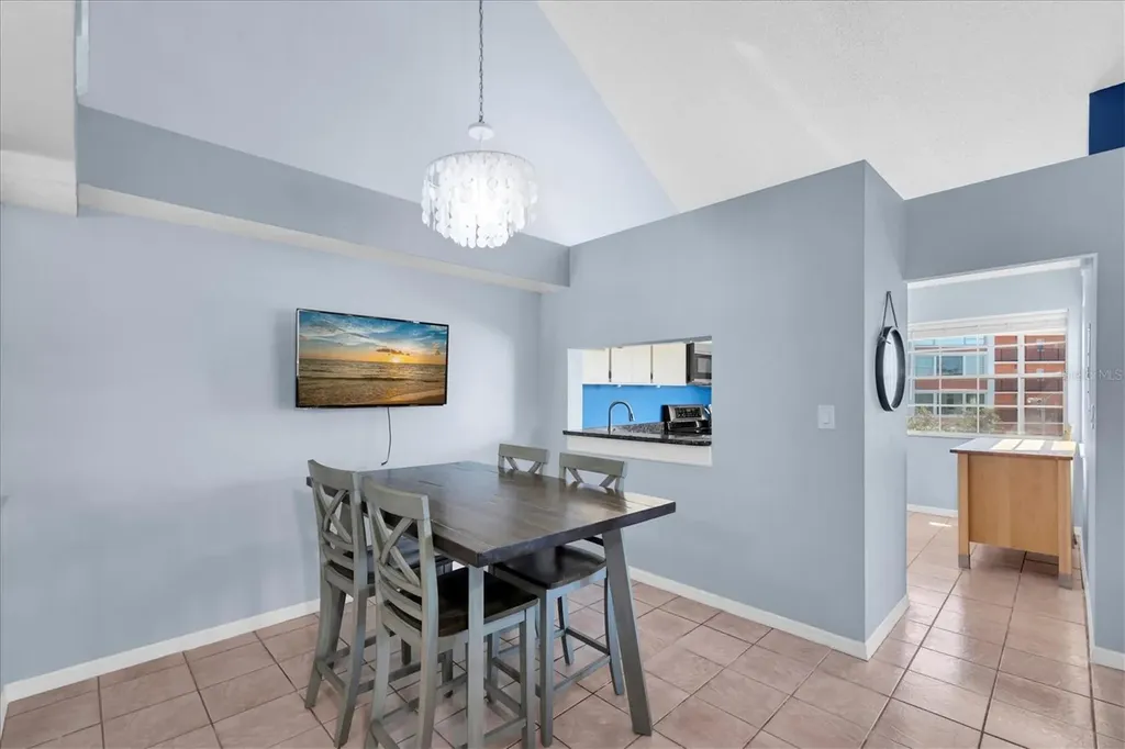 6931 Stones Throw Circle N St Petersburg FL 33710