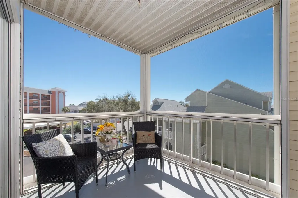 6931 Stones Throw Circle N St Petersburg FL 33710