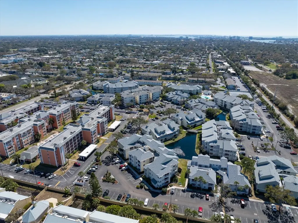 6931 Stones Throw Circle N St Petersburg FL 33710