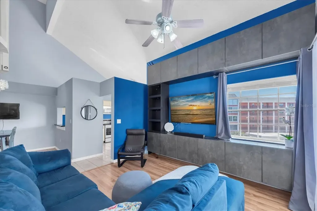 6931 Stones Throw Circle N St Petersburg FL 33710