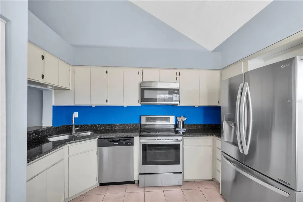 6931 Stones Throw Circle N St Petersburg FL 33710