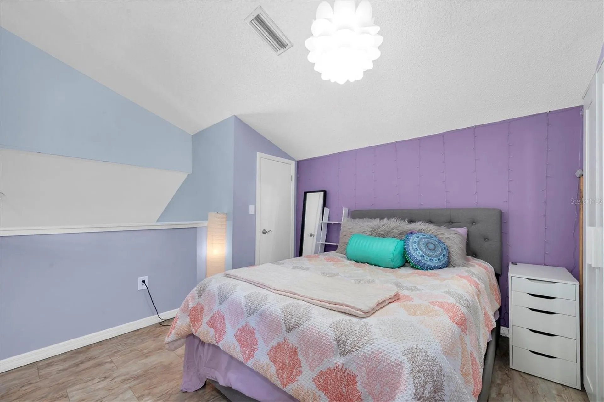 6931 Stones Throw Circle N St Petersburg FL 33710