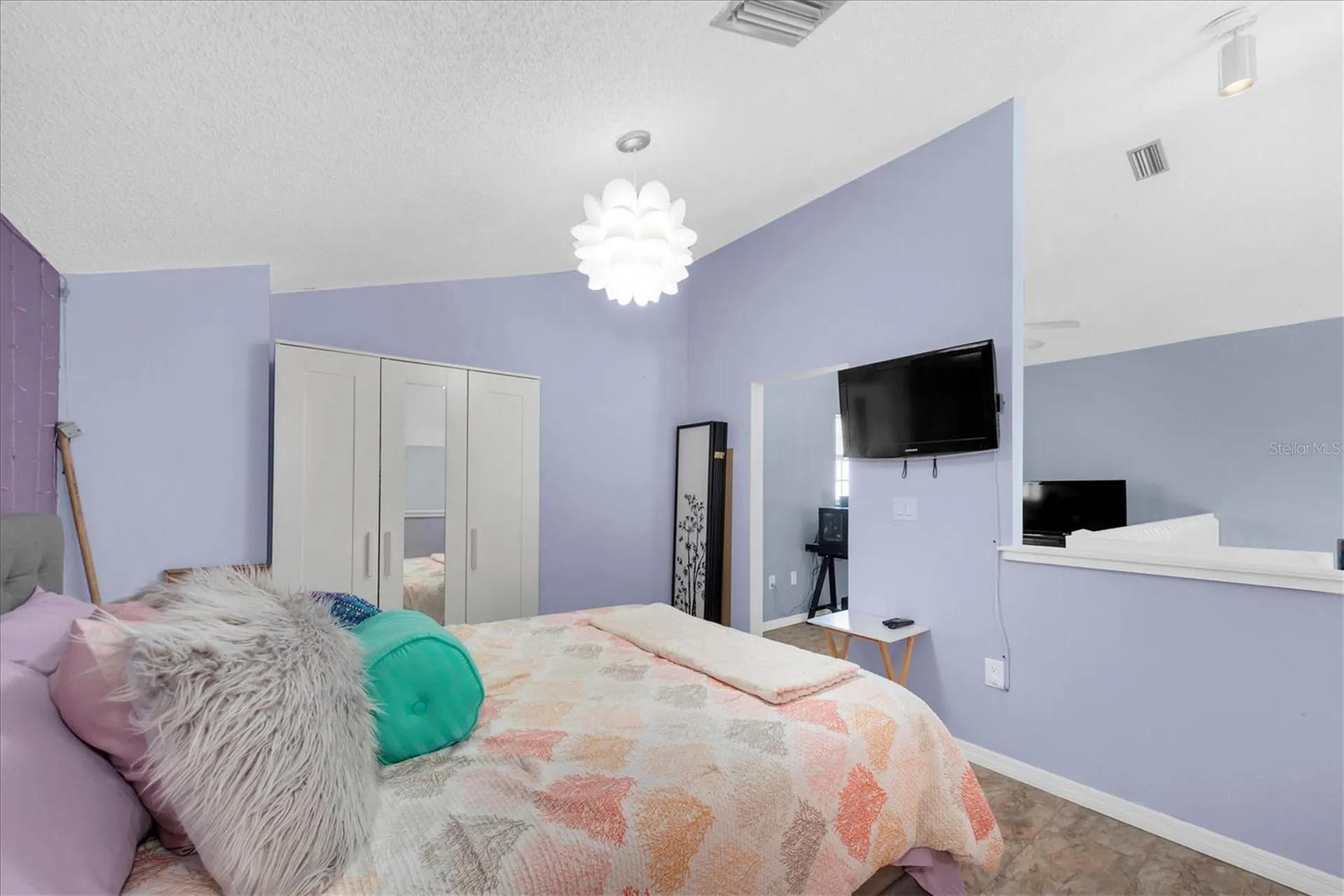 6931 Stones Throw Circle N St Petersburg FL 33710