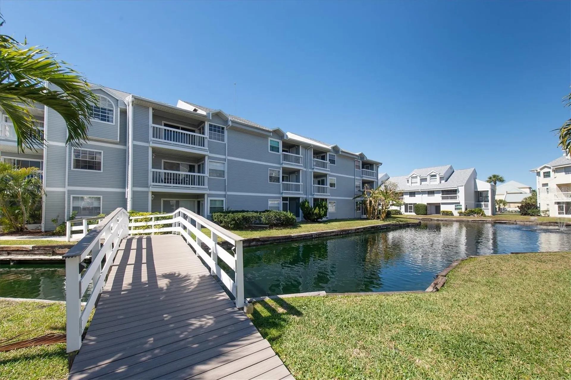 6931 Stones Throw Circle N St Petersburg FL 33710