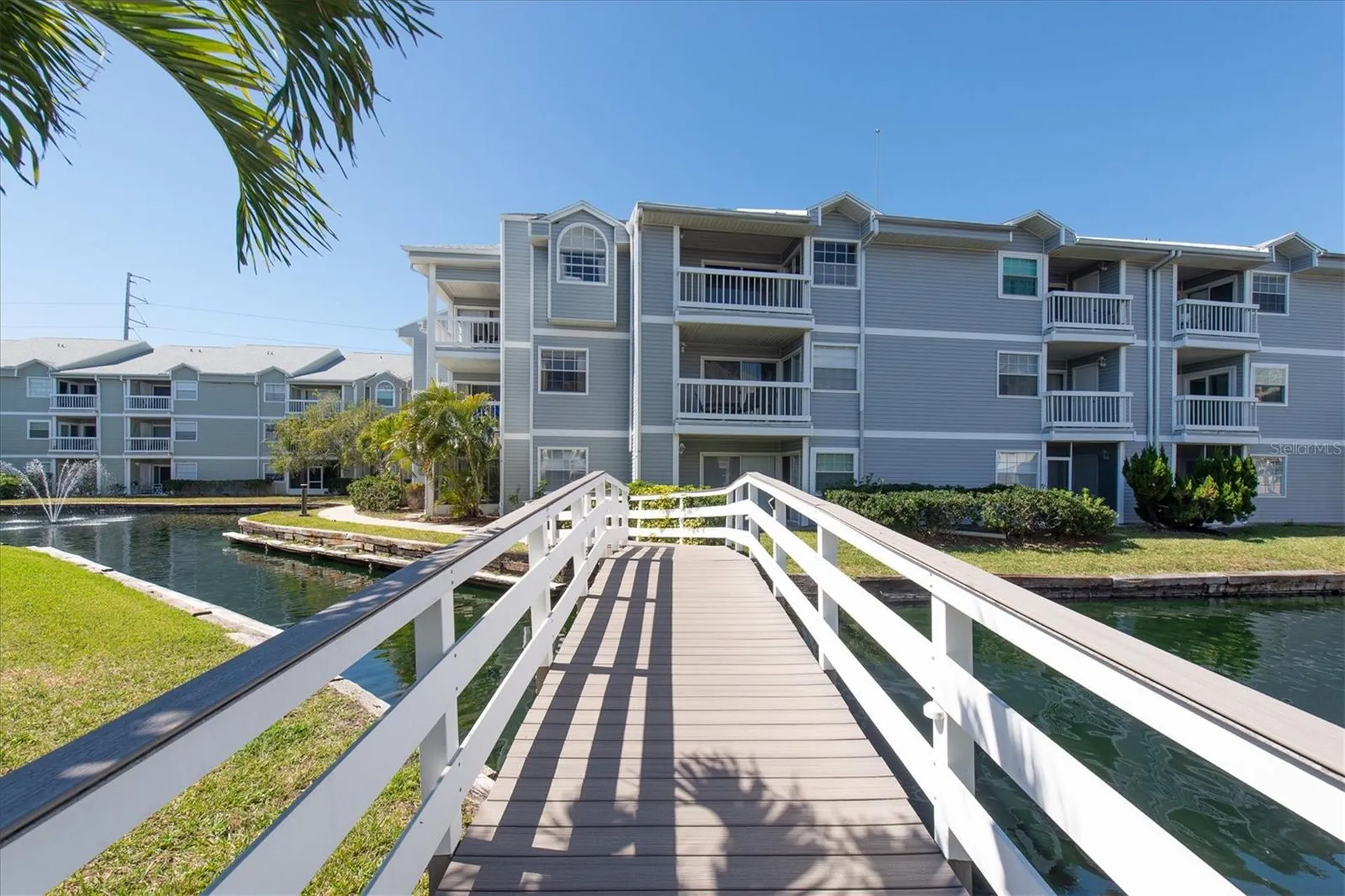 6931 Stones Throw Circle N St Petersburg FL 33710
