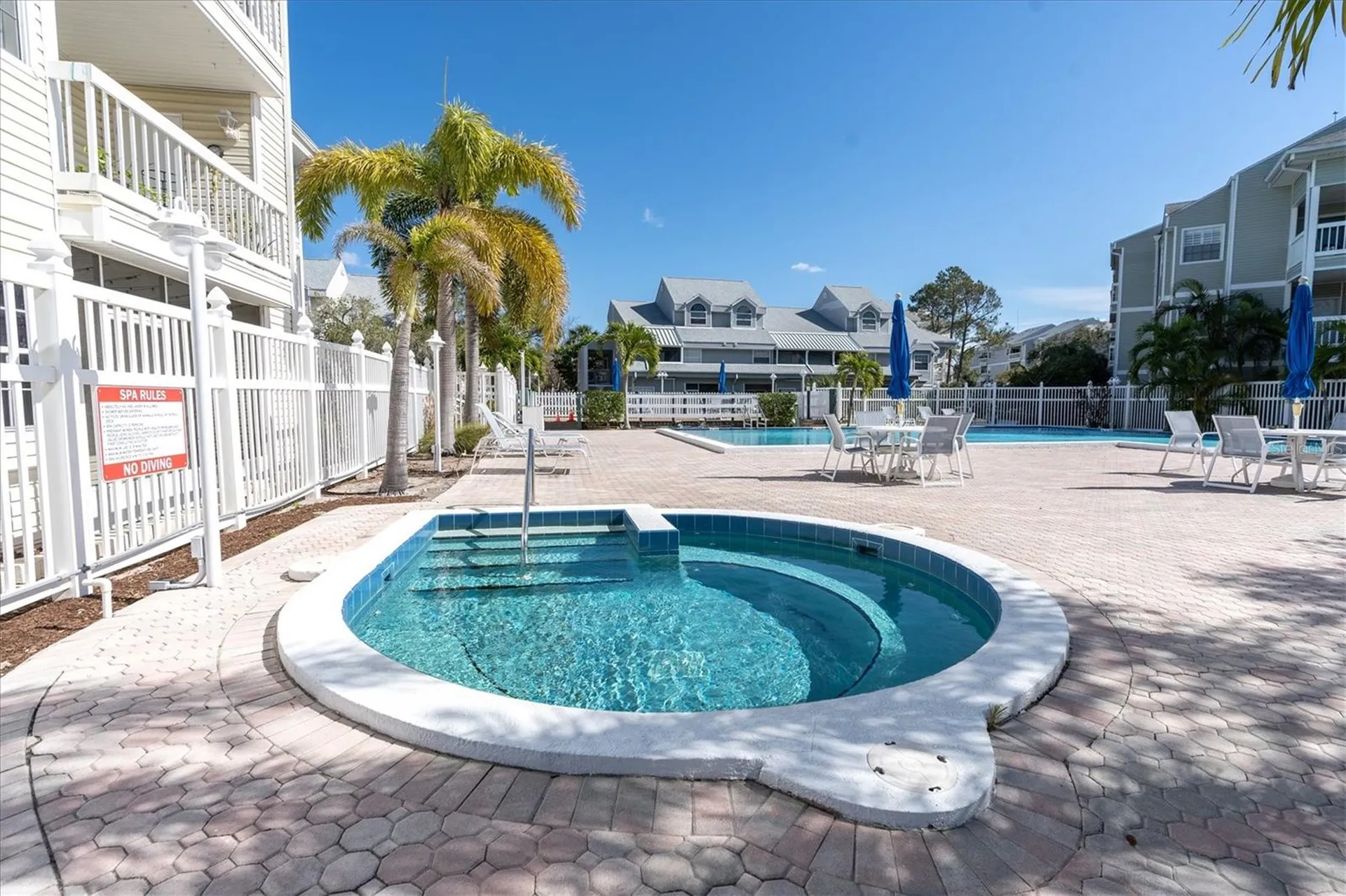 6931 Stones Throw Circle N St Petersburg FL 33710