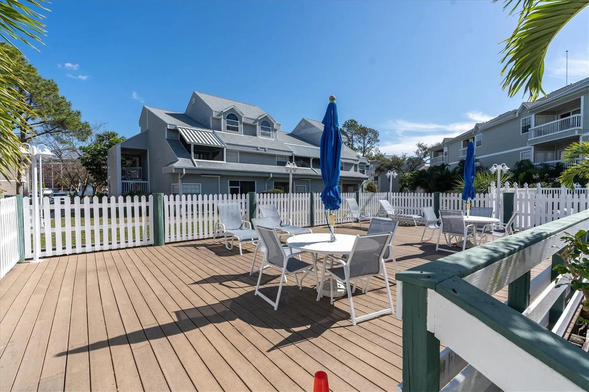 6931 Stones Throw Circle N St Petersburg FL 33710