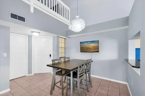 6931 Stones Throw Circle N St Petersburg FL 33710
