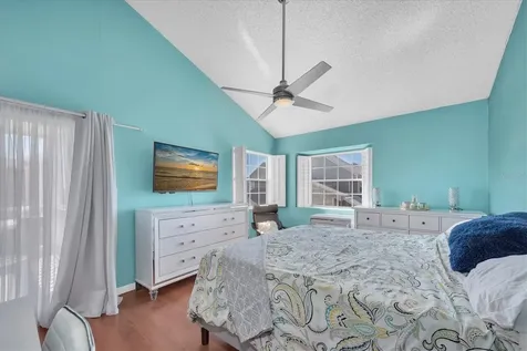 6931 Stones Throw Circle N St Petersburg FL 33710