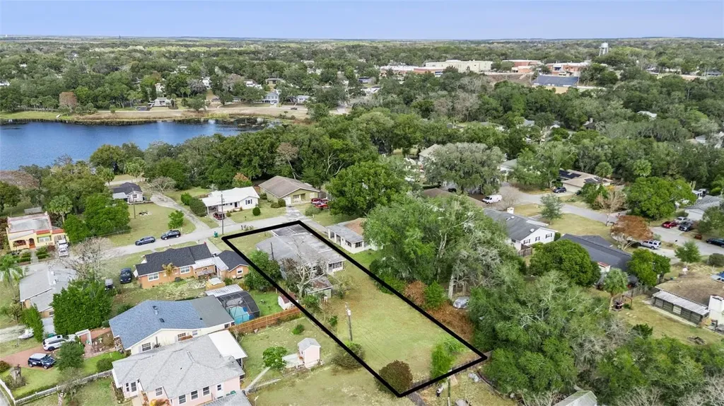 822 Poinsettia Drive Eustis FL 32726