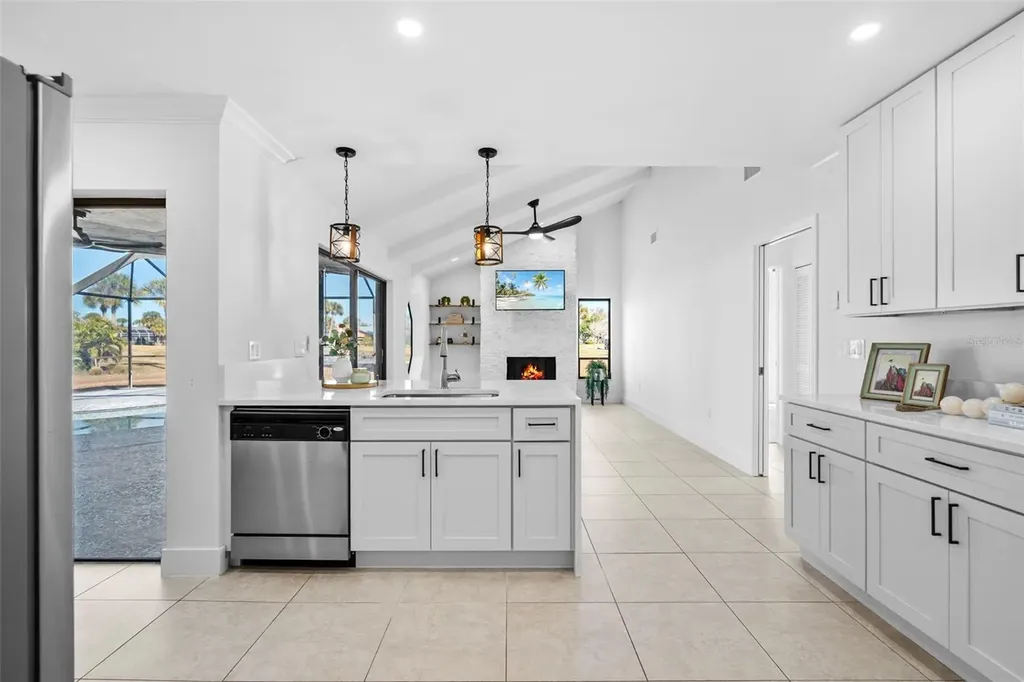 3872 Kingston Boulevard Sarasota FL 34238