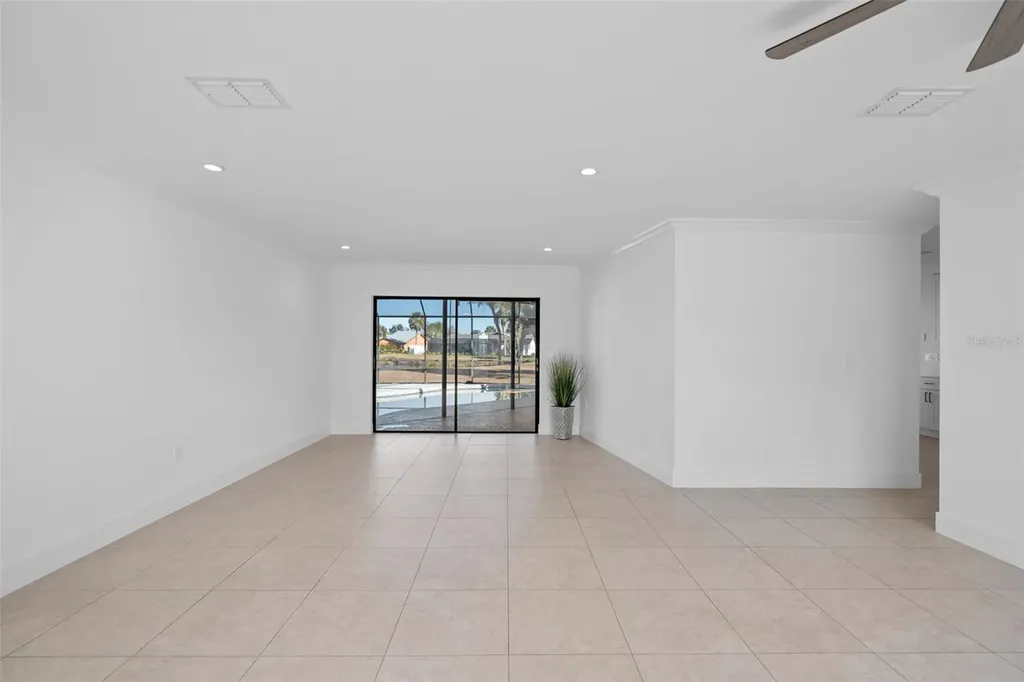 3872 Kingston Boulevard Sarasota FL 34238
