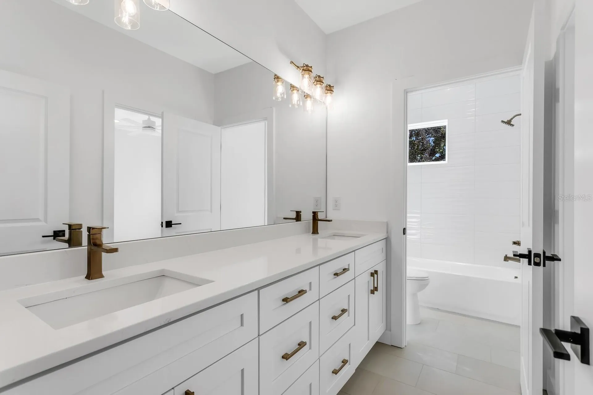 2138 W Chestnut Street Tampa FL 33607