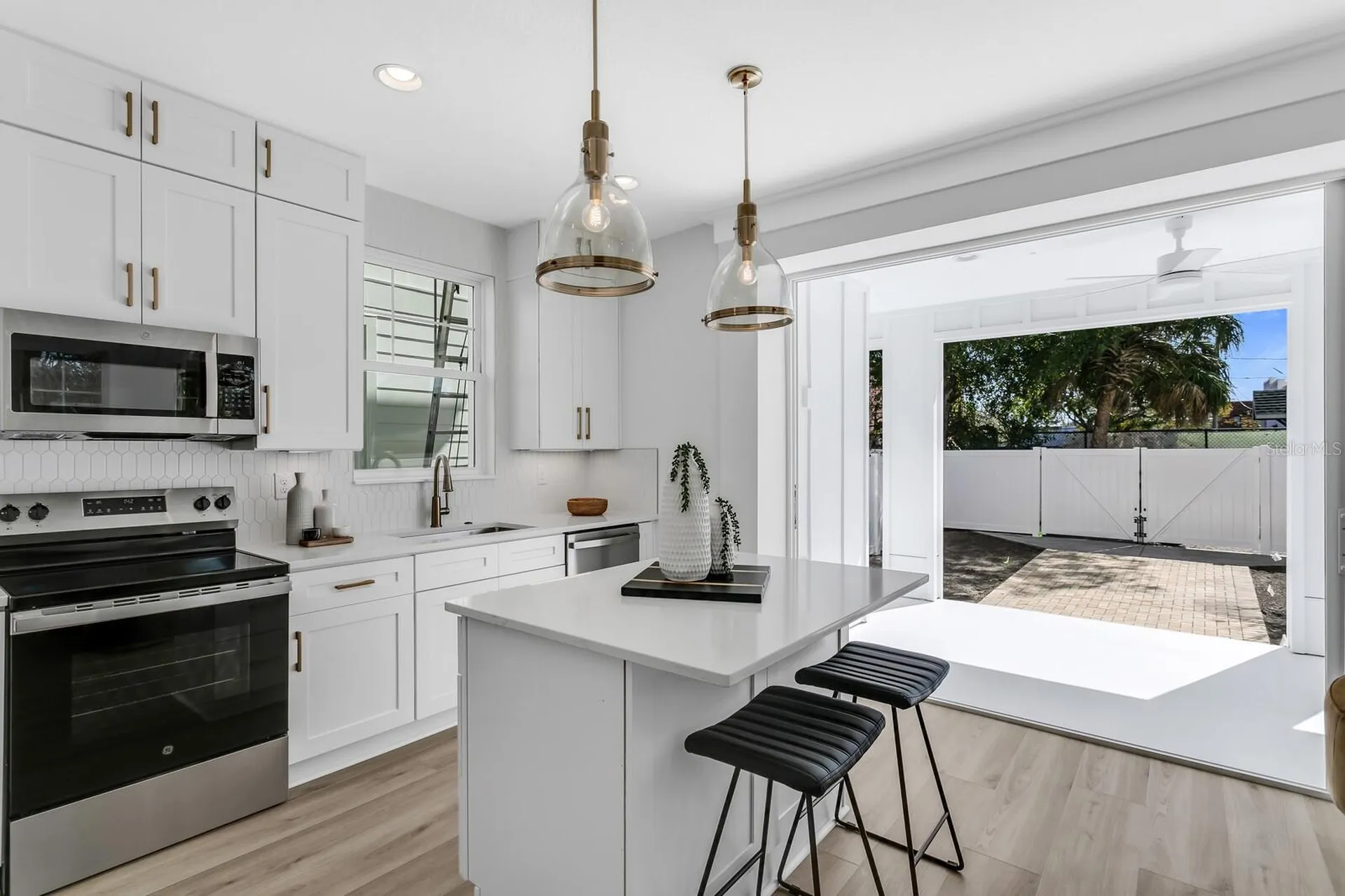 2138 W Chestnut Street Tampa FL 33607