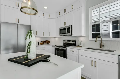 2138 W Chestnut Street Tampa FL 33607