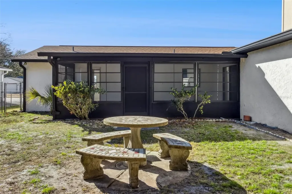 2533 Oak Run Boulevard Kissimmee FL 34744