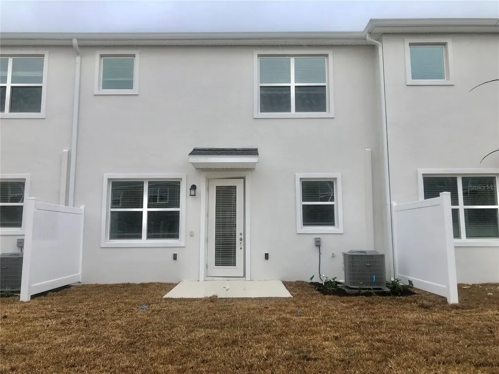 368 Nine Iron Drive Davenport FL 33896