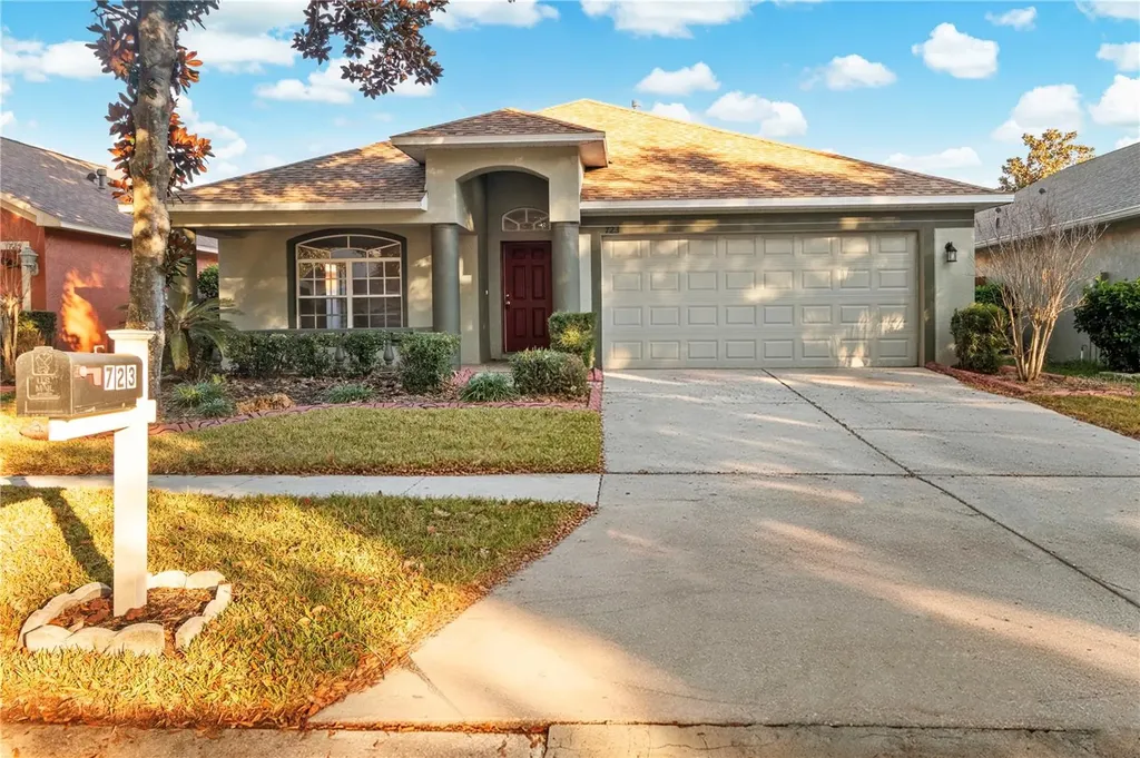 723 Erik Lake Road Brandon FL 33510