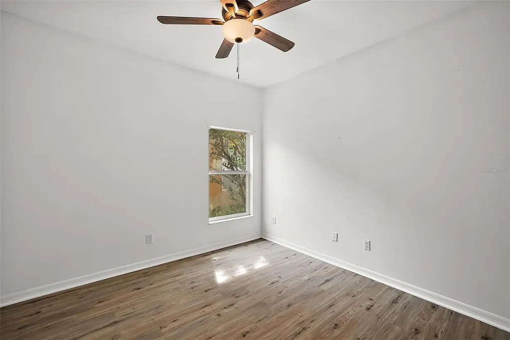 401 Grassy Key Way Groveland FL 34736