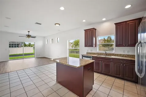 401 Grassy Key Way Groveland FL 34736