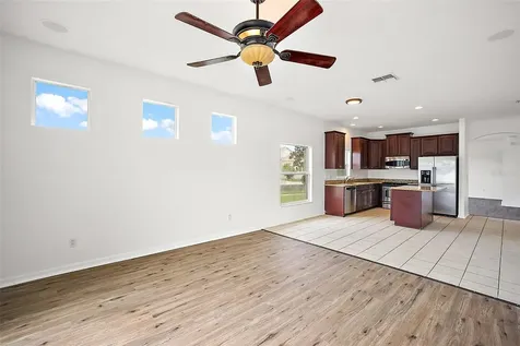 401 Grassy Key Way Groveland FL 34736